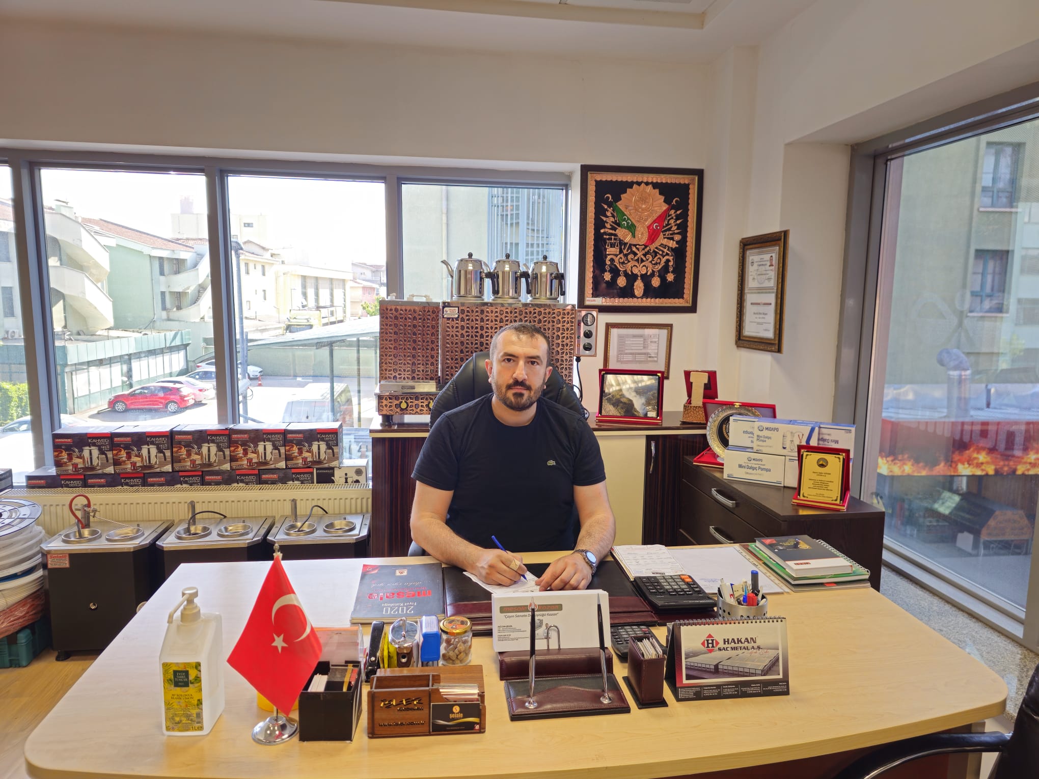 Yetkili Fotoğrafı